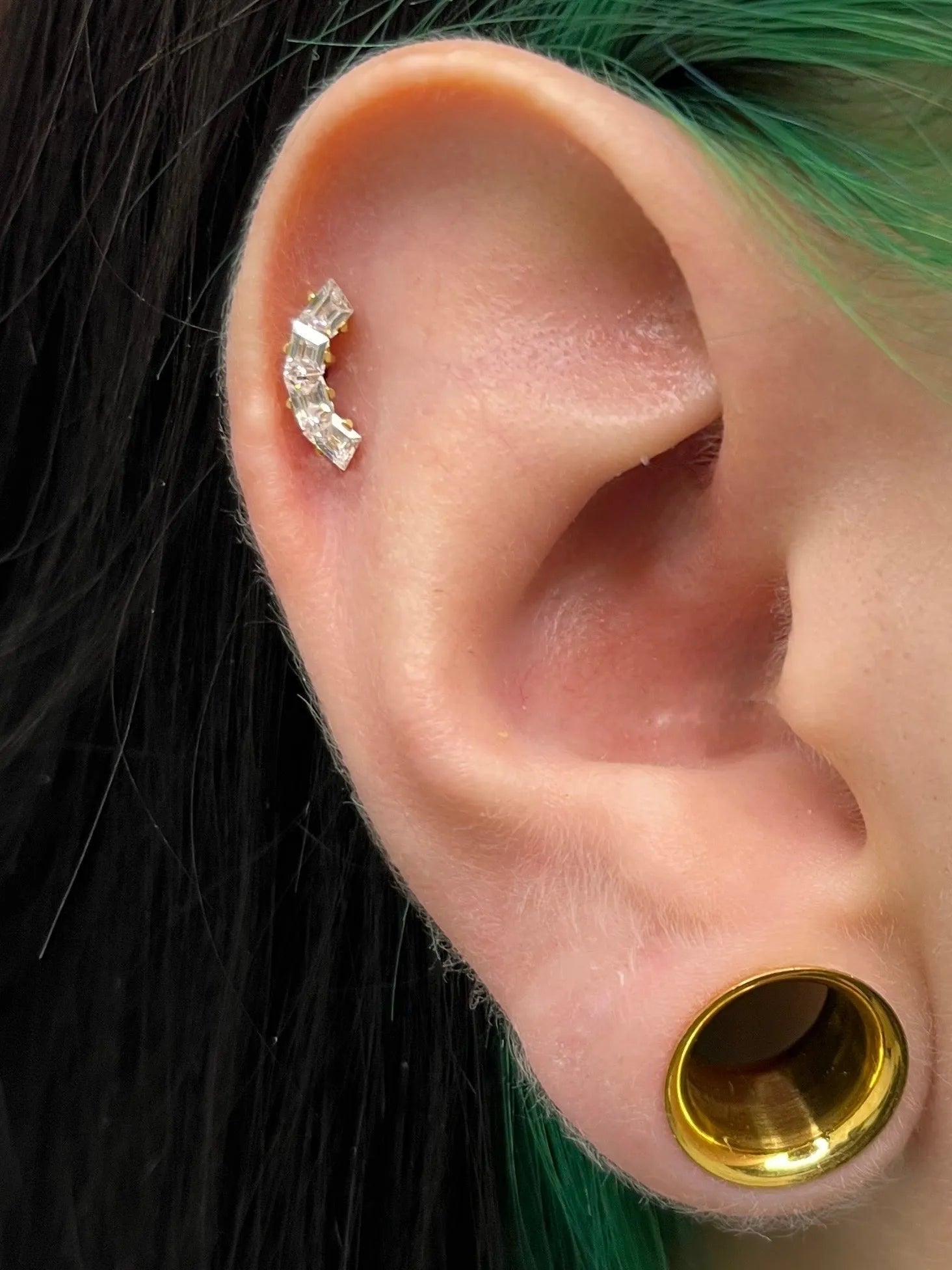 Titanium Push Pin Flat Back Stud - Elegant Crystal Curve