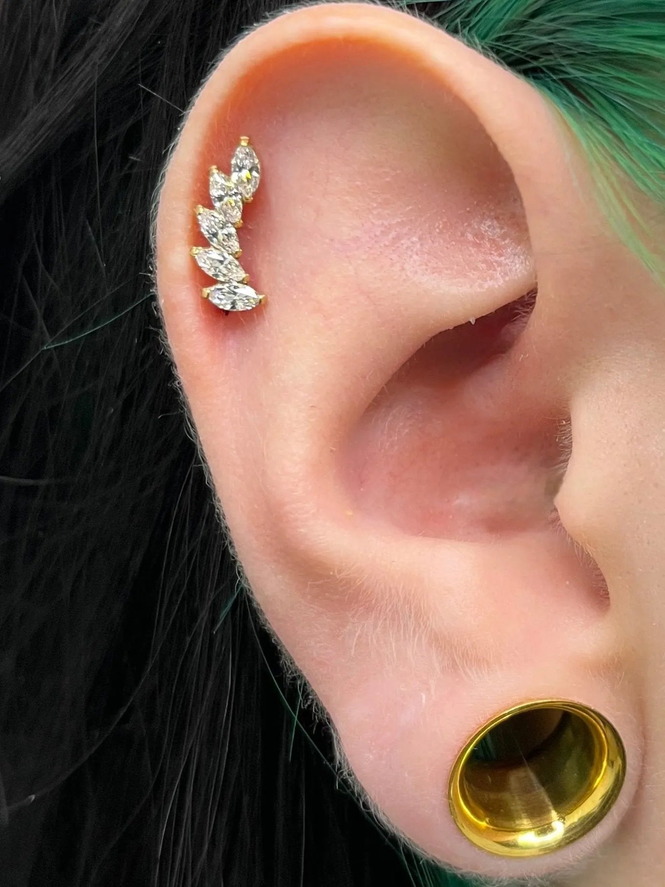 Titanium Push Pin Flat Back Stud - Extravagant Crystal Curve
